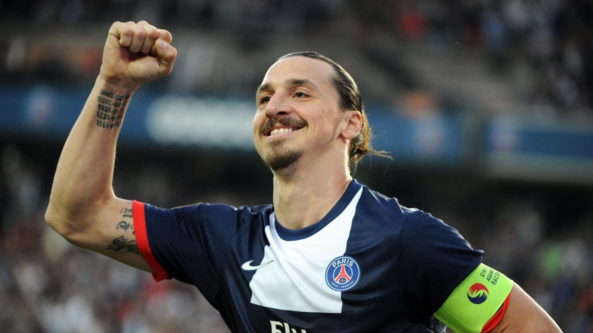 开云体育下载官网-“西甲明星纷纷发光发热，冲击联赛桂冠”，西甲明星球员