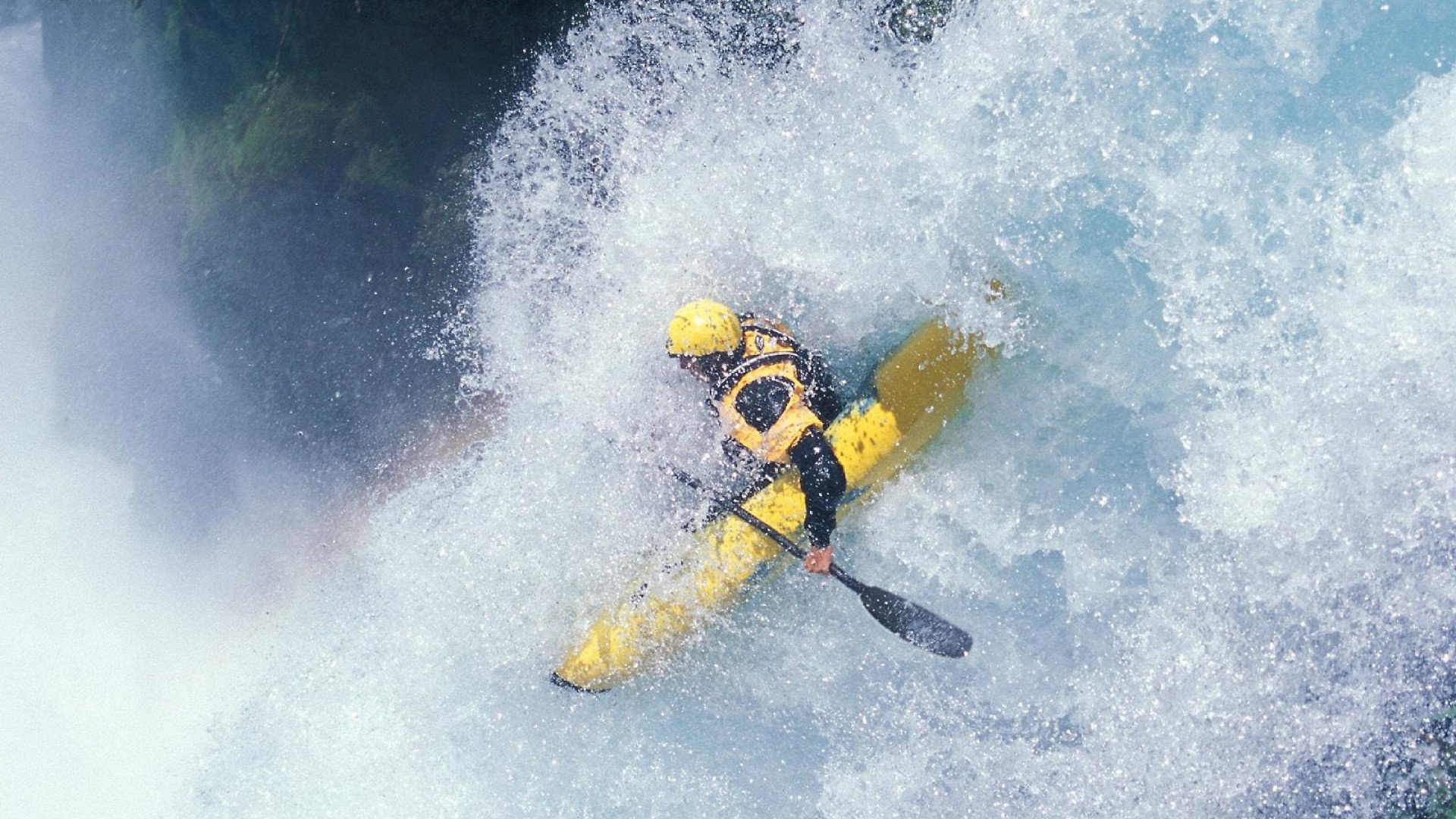 开云下载-奇趣足球：场上出现的那些搞笑瞬间，搞笑足球游戏视频