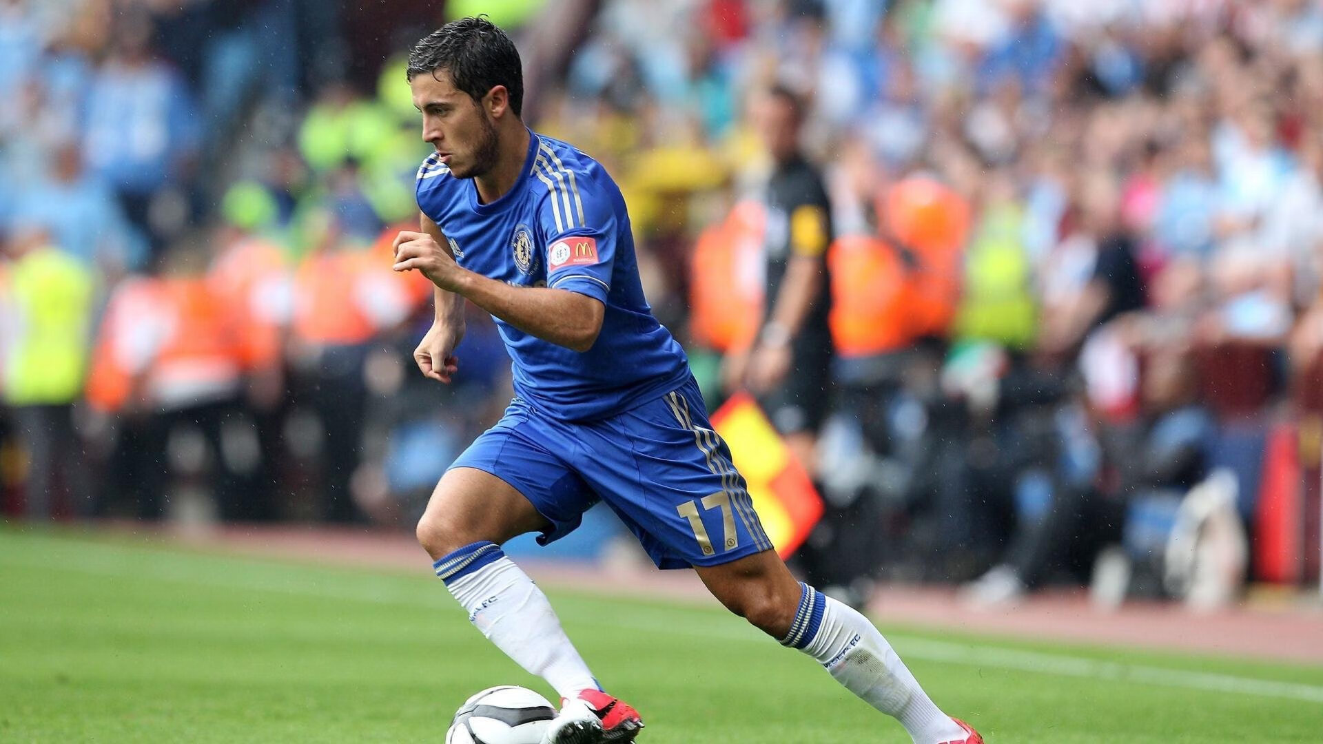 意甲:拉齐奥2-0战胜佛罗伦萨,卡利卢中场闪耀表现,拉齐奥对卡利亚里比赛结果