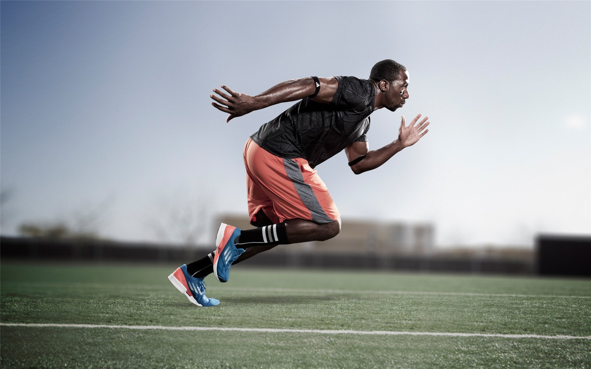 热血追逐：车迷与车手的亲密互动，热血追踪电影